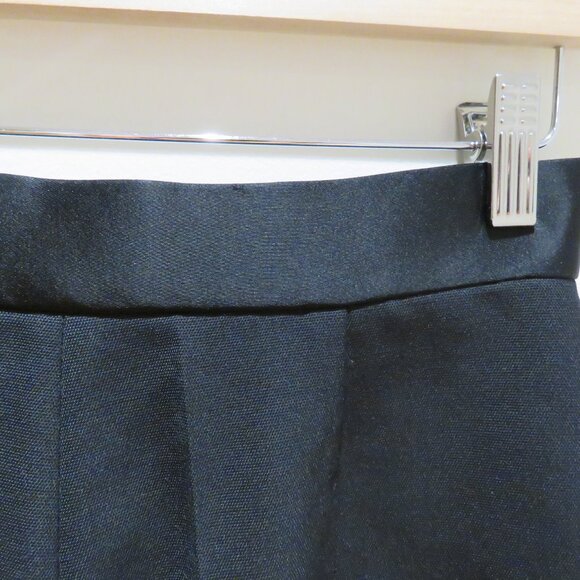 SANDRO Hugo High Waist Button Detail Pleat Shorts in Black Academia Quiet Luxury - Picture 12 of 13